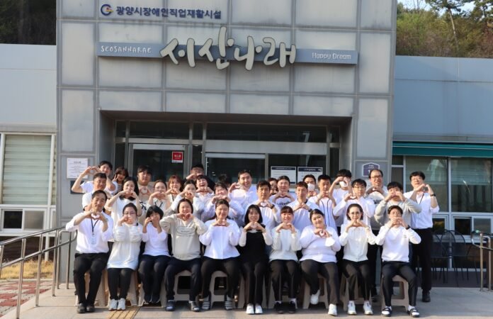 250411단체샷